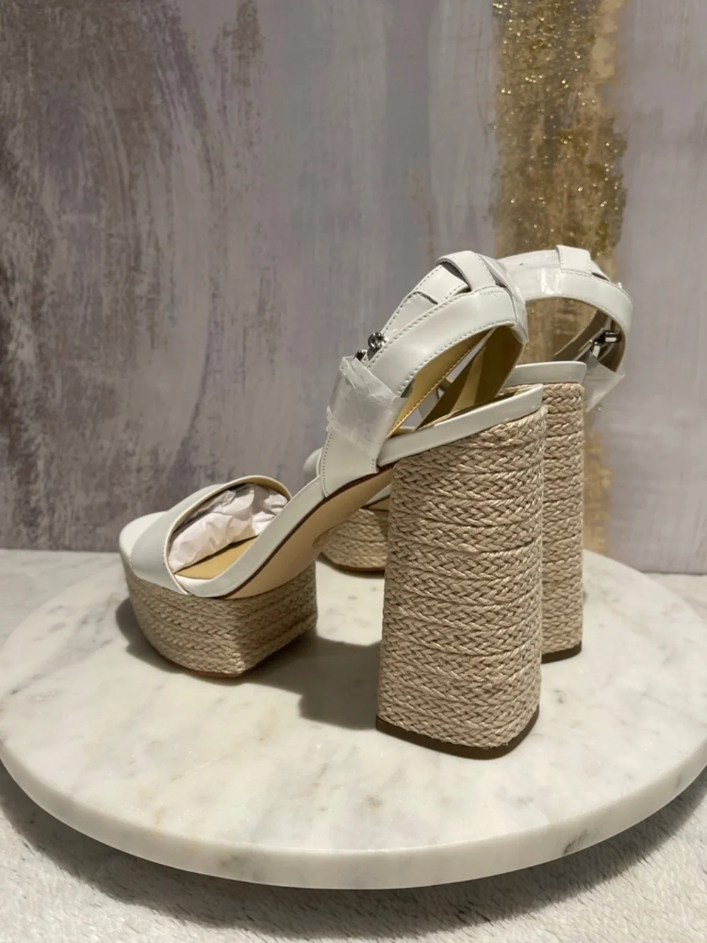 Mike Kors Women's Ashton Platforms  White Sandals with Ankle Strap (US 9.5) 😍🎁 - Picture 7 of 10